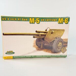 US 3 Inch AT Gun M-5 M-6 Carriage 1:72 Scale Plastic Model Kit